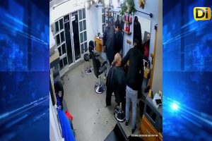 4z4LT4N BARBERÍA EN MOMOXPAN, CHOLULA; SUJETOS SE LLEVAN HASTA CAMIONETA