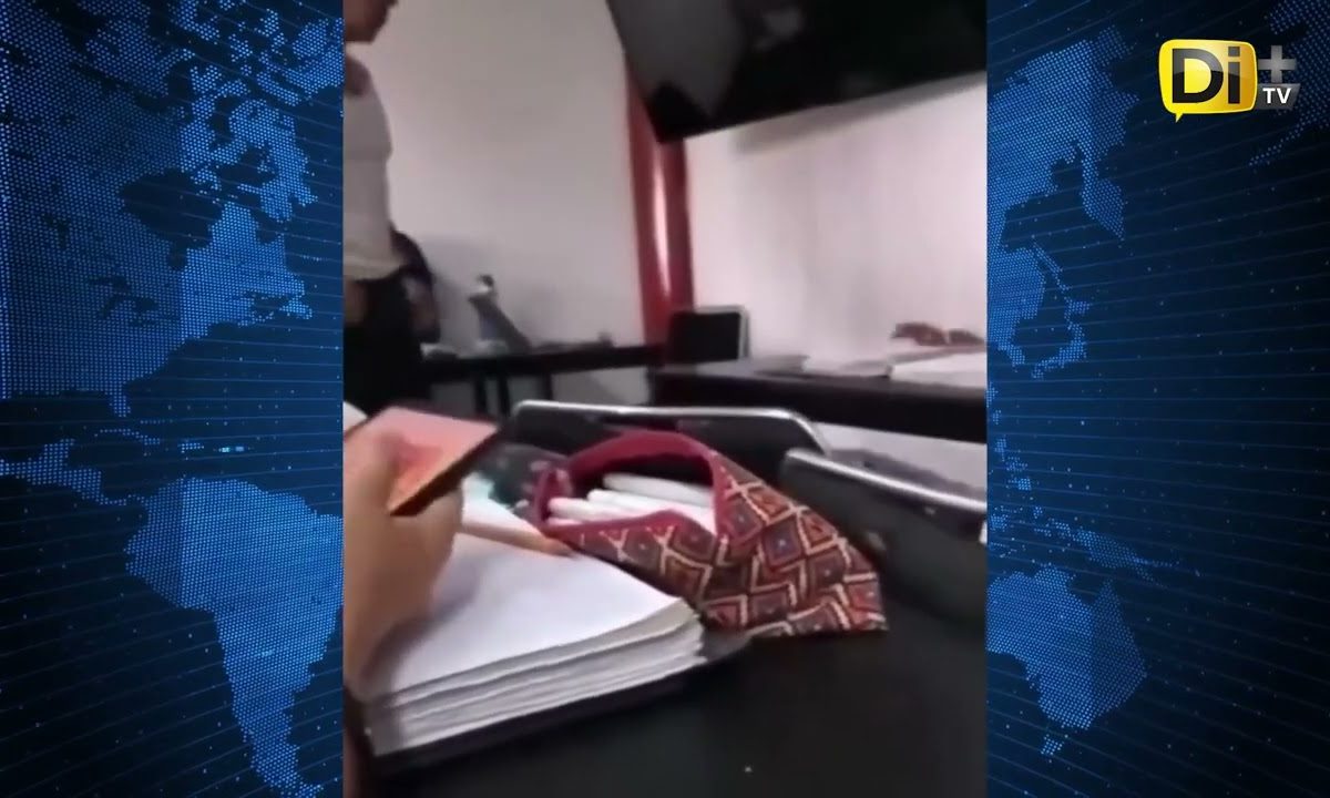 ESTUDIANTE GOLP3A A PROFESOR EN UNIVERSIDAD DE TULANCINGO