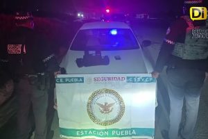 DETIENEN PATRULLA FALSA EN LA PUEBLA-ORIZABA, EL CONDUCTOR HUYÓ