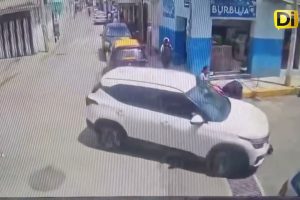 4TR0P3LL3N A NIÑO EN SAN JERÓNIMO CALERAS; SU MAMÁ ESTABA DISTRAÍDA