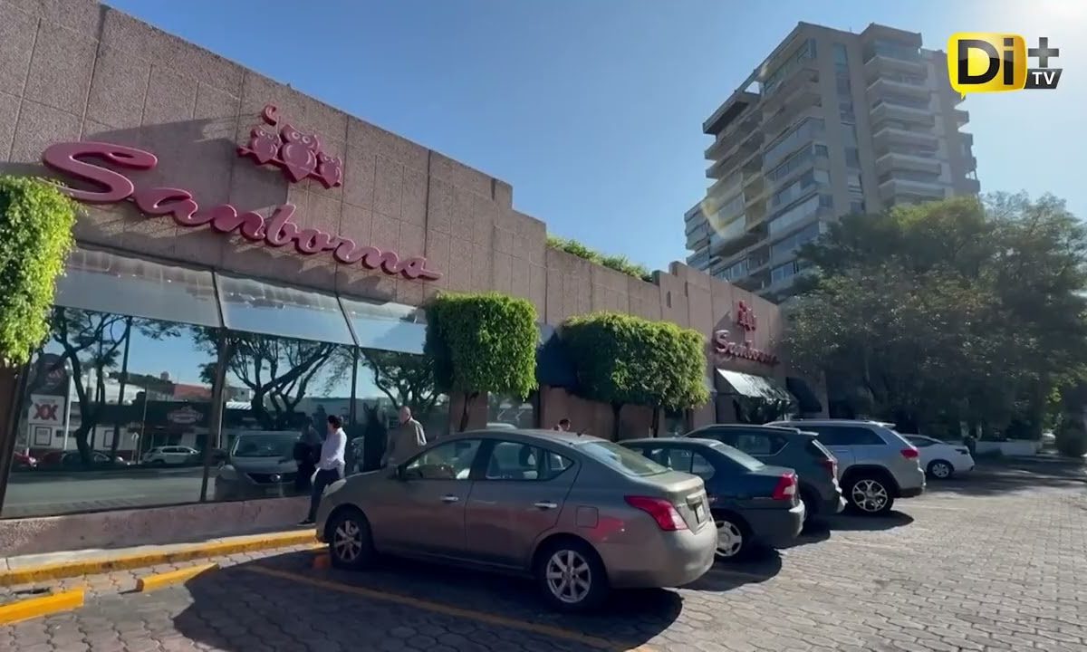 ASALTAN SANBORNS DE HUEXOTITLA; SUJETOS ENTRAN Y SE LLEVAN JOYAS