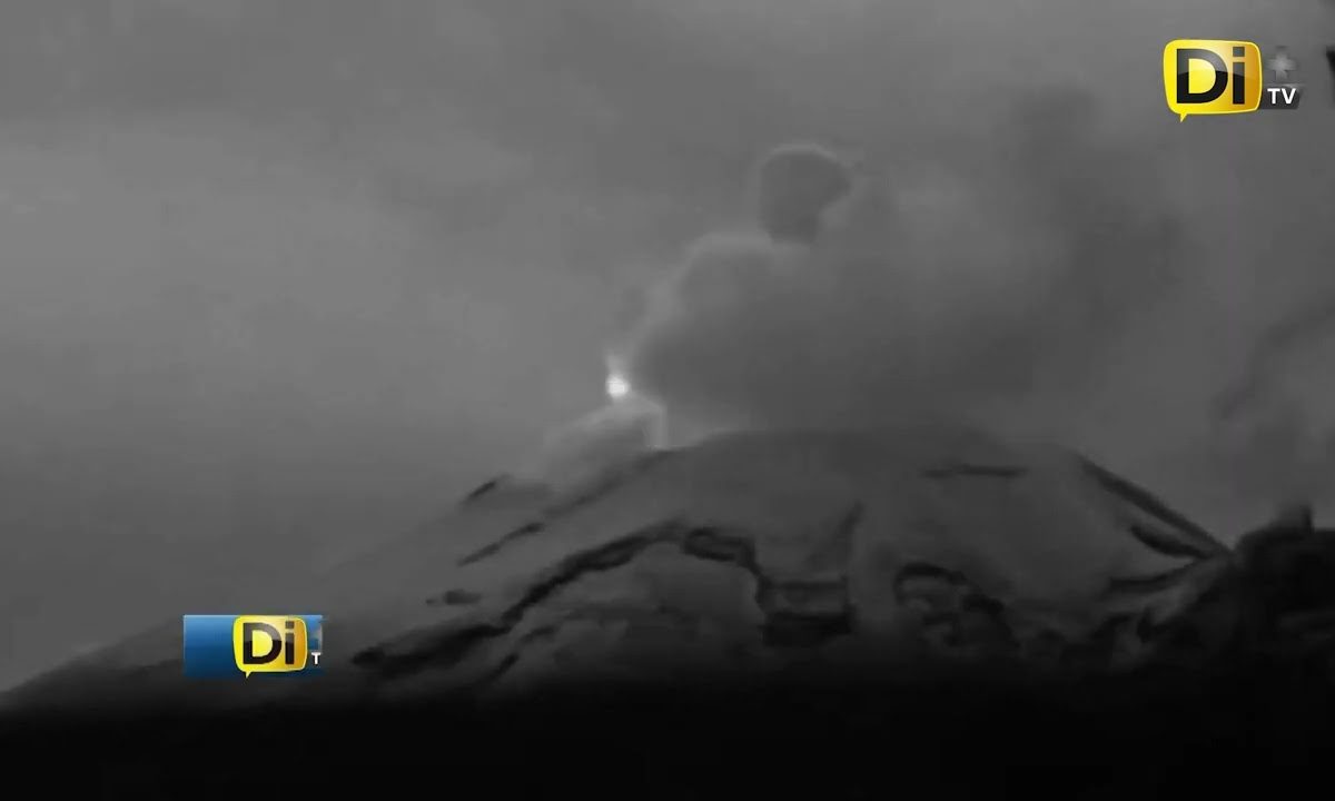 POPOCATÉPETL LANZA MATERIAL INCANDESCENTE TRAS FUERTE LLUVIA