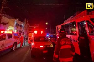 CHÓFER DE TRANSPORTE PÚBLICO ATROPELLA Y M4T4 A ADULTO MAYOR