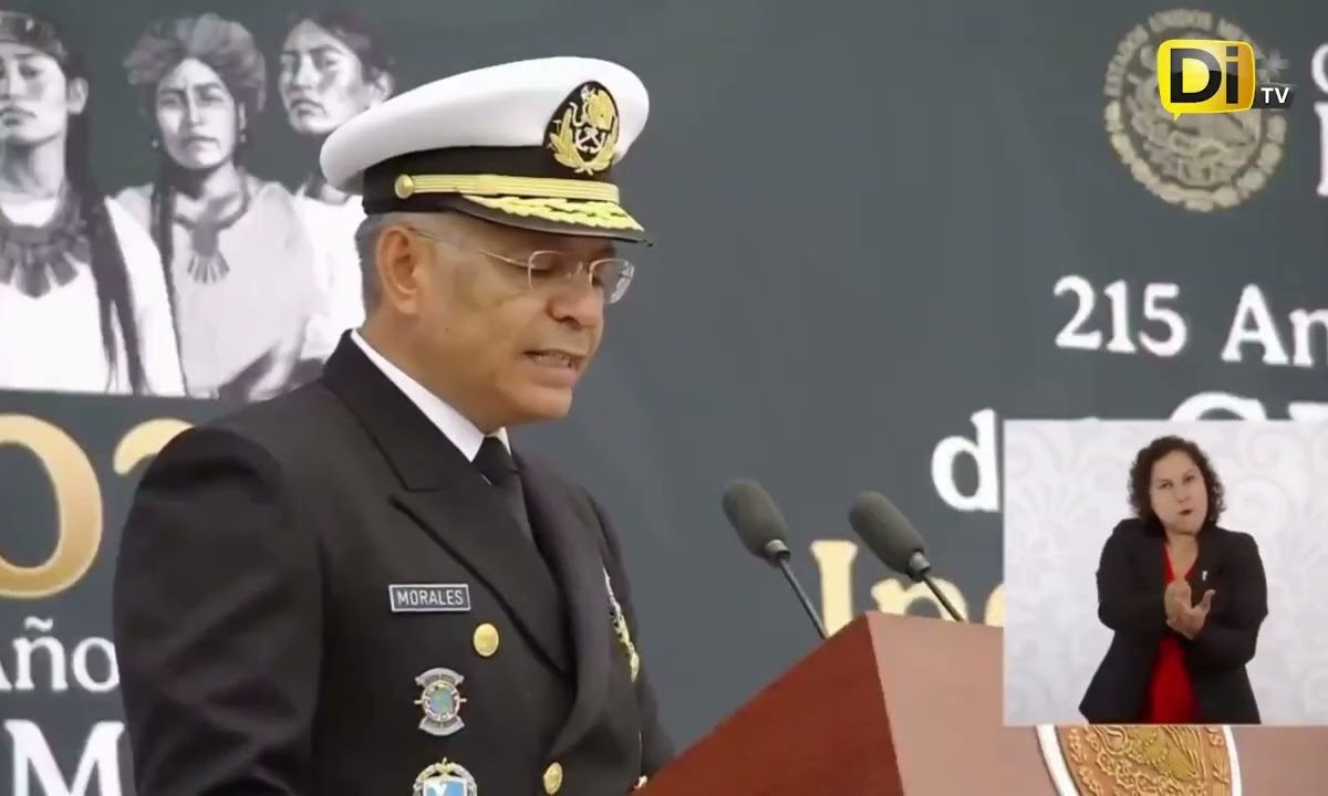 SECRETARIO DE MARINA HABLA DE ¨HUACHICOL FISCAL¨ EN DESFILE MILITAR