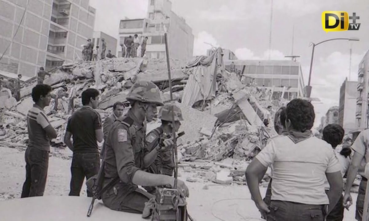 SE CUMPLEN 40 AÑOS DEL SISMO DEL 85 Y CON IZAMIENTO DE BANDERA RECUERDA A VÍCTIMAS