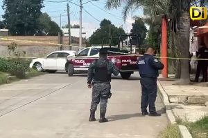 POLICÍAS DE CORONANGO M4T4AN A UN HOMBRE QUE LOS ATACÓ CON MACHETE