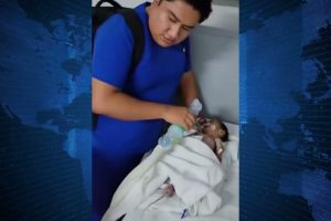 RESCATAN A RECIÉN NACIDA DE HOSPITAL INUNDADO EN XICOTEPEC