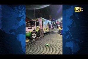 ¿LO VISTE? CAMIÓN OCASIONA APARATOSO ACCIDENTE EN LA “BAJADA DEL DIABLO”