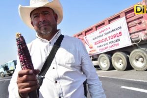 PARALIZADOS POR MANIFESTANTES Y ASALTADOS POR CRIMINALES DURANTE BLOQUEOS CARRETEROS