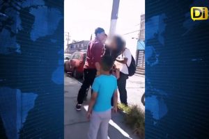 4M4RR4N A UN POSTE A PRESUNTA LADRONA EN ATLIXCO