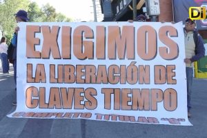 BLOQUEO EN PUEBLA: MAESTROS DEL SNTE 51 TOMAN LA RECTA A CHOLULA