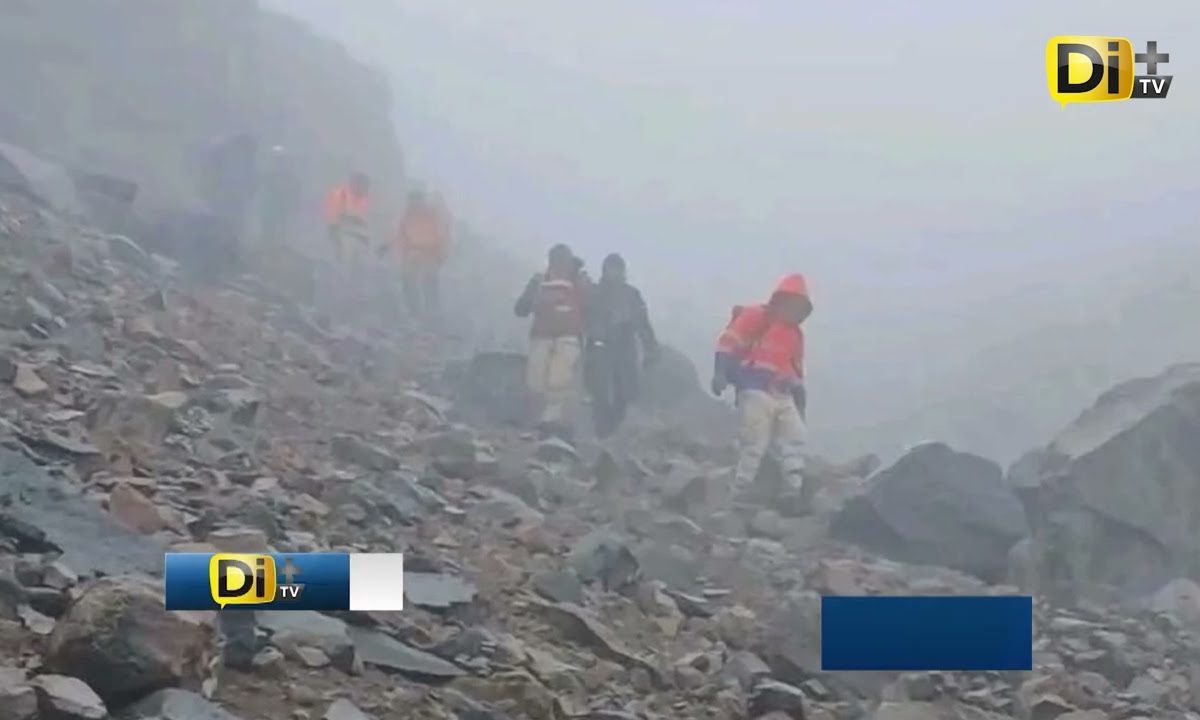 RESCATAN SANOS Y SALVOS A 11 ALPINISTAS GUATEMALTECOS