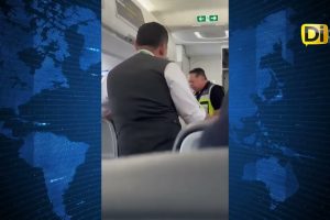 BAJAN A PAREJA DE AVIÓN TRAS V10L3NT0 ALTERCADO