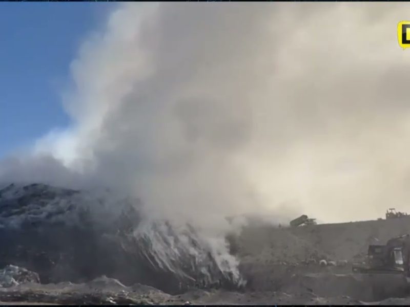 CONTROLAN INCENDIO EN RELLENO SANITARIO DE SAN JOSÉ CHIAPA
