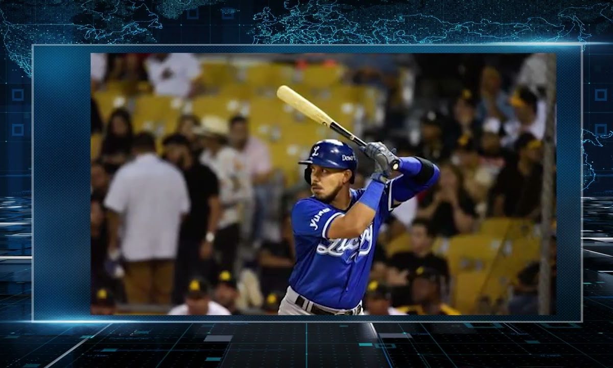 CRISTIAN ADAME SE QUEDA EN PERICOS