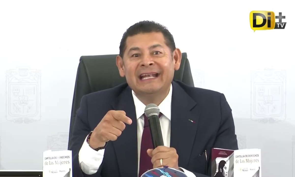 ARMENTA DEFIENDE CABLEBÚS COMO TRANSPORTE ECONÓMICO Y SIN DEUDA