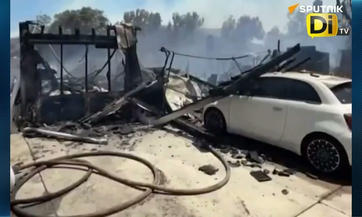 INCENDIOS FORESTALES PROVOCAN EVACUACIONES MASIVAS EN CALIFORNIA
