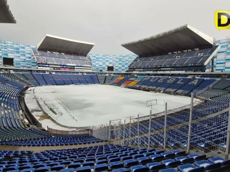 ESTADIO CUAUHTÉMOC QUEDA TAPIZADO POR EL GRANIZO