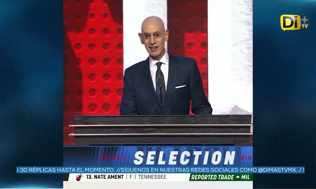 KARIM LOPEZ HACE HISTORIA EN NBA
