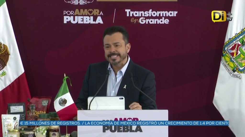 PRESENTAN PROYECTO DE MODERNIZACIÓN DEL AEROPUERTO HERMANOS SERDÁN
#Puebla || El Gobierno del Estado @Gob_Puebla presentó el Plan Maestro para modernizar el Aeropuerto Internacional Hermanos Serdán con más de mil millones de pesos. El coordinador de gabinete José Luis García Parra @JLG_PARRA, informó que el proyecto duplicará la capacidad a 2.8 millones de pasajeros anuales..
@ivanmercado te informa