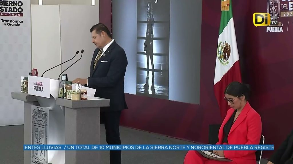 GOBERNADOR LANZA MENSAJE  DE APOYO TRAS RENUNCIA DE GABRIELA SÁNCHEZ 
#Puebla || El gobernador Alejandro Armenta @armentapuebla_  reconoció a Gaby “La Bonita” Sánchez @Bonita_sanchez9  como una extraordinaria servidora pública tras su renuncia a la Secretaría de Deporte y Juventud @DeporteGobPue , expresando su respaldo a las aspiraciones políticas de cara a la contienda municipal.@ivanmercado te informa