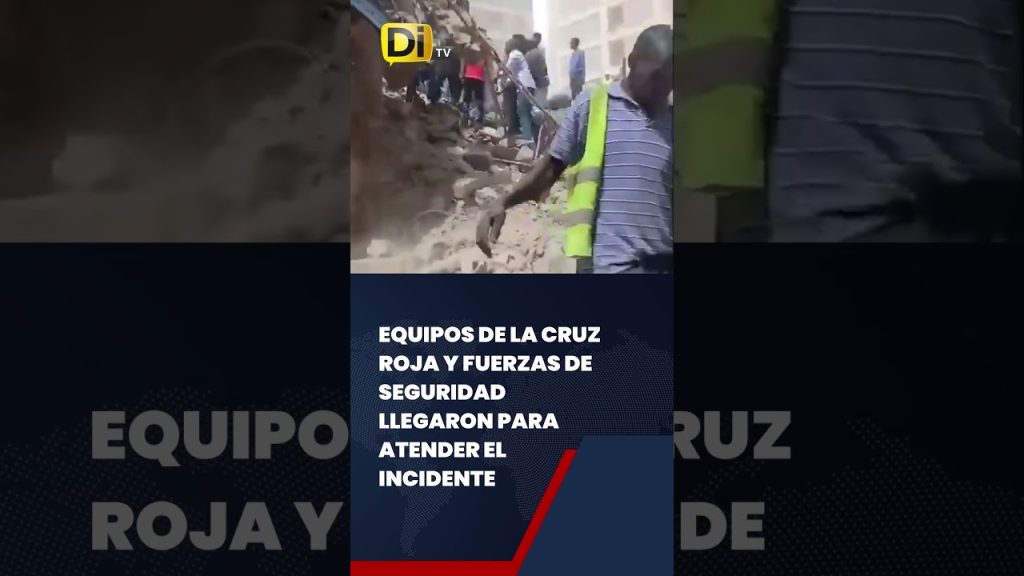 #Internacional || En Kenia, un edificio de 18 pisos en construcción colapsó dejando atrapados a trabajadores y peatones. Cuerpos de rescate laboran en el sitio sin que hasta el momento haya cifras oficiales de víctimas. La policía usó gas lacrimógeno tras reporte de saqueos.