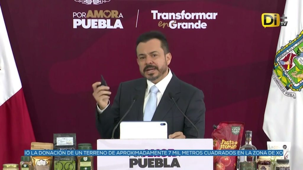 PRESENTAN MICROSITIO PARA CONOCER INFORMACIÓN DEL CABLEBÚS
#Puebla || El coordinador de gabinete José Luis García Parra @JLG_PARRA presentó el micrositio oficial del sistema de transporte por cable, disponible desde el 10 de octubre para consulta pública con estudios de impacto ambiental, permisos y reportes semanales.@ivanmercado te informa